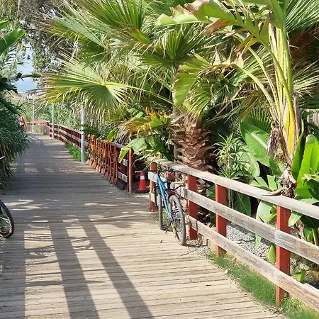 Apartment Stunning In With Wifi Estepona